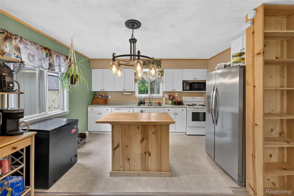 8135 E West Branch Road Richfield Township, MI 48656
