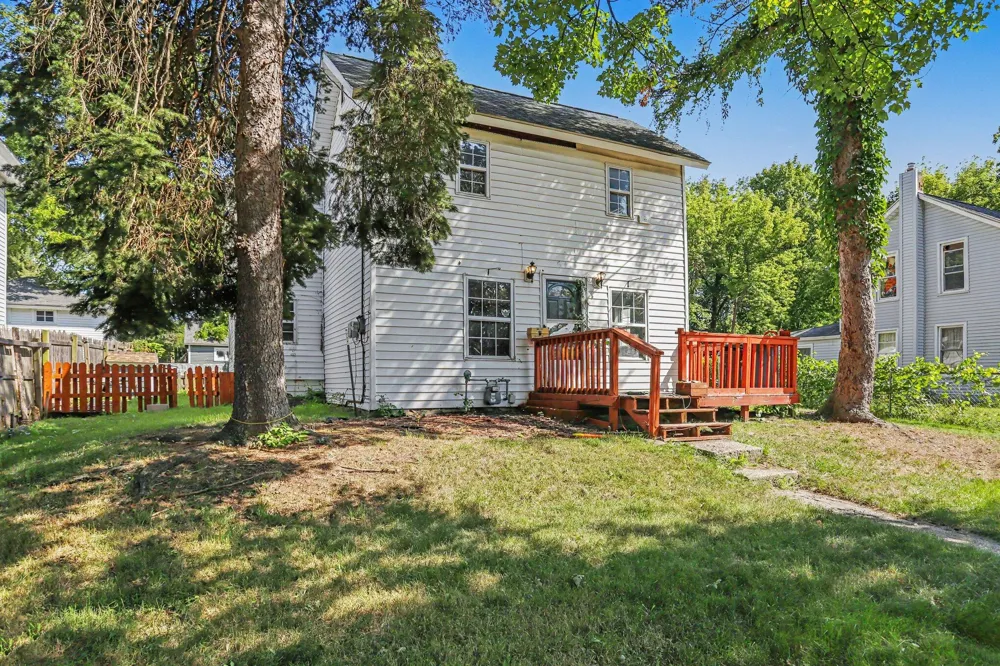 64 Goguac Street W Battle Creek City, MI 49015