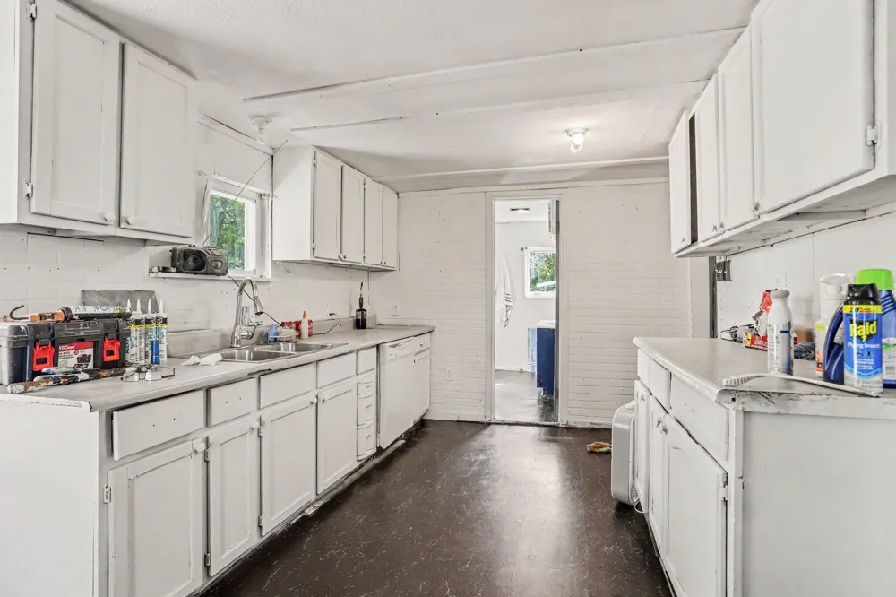 64 Goguac Street W Battle Creek City, MI 49015