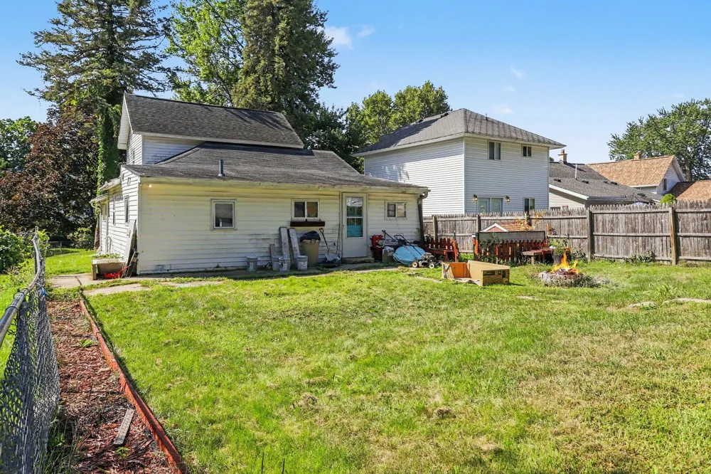 64 Goguac Street W Battle Creek City, MI 49015