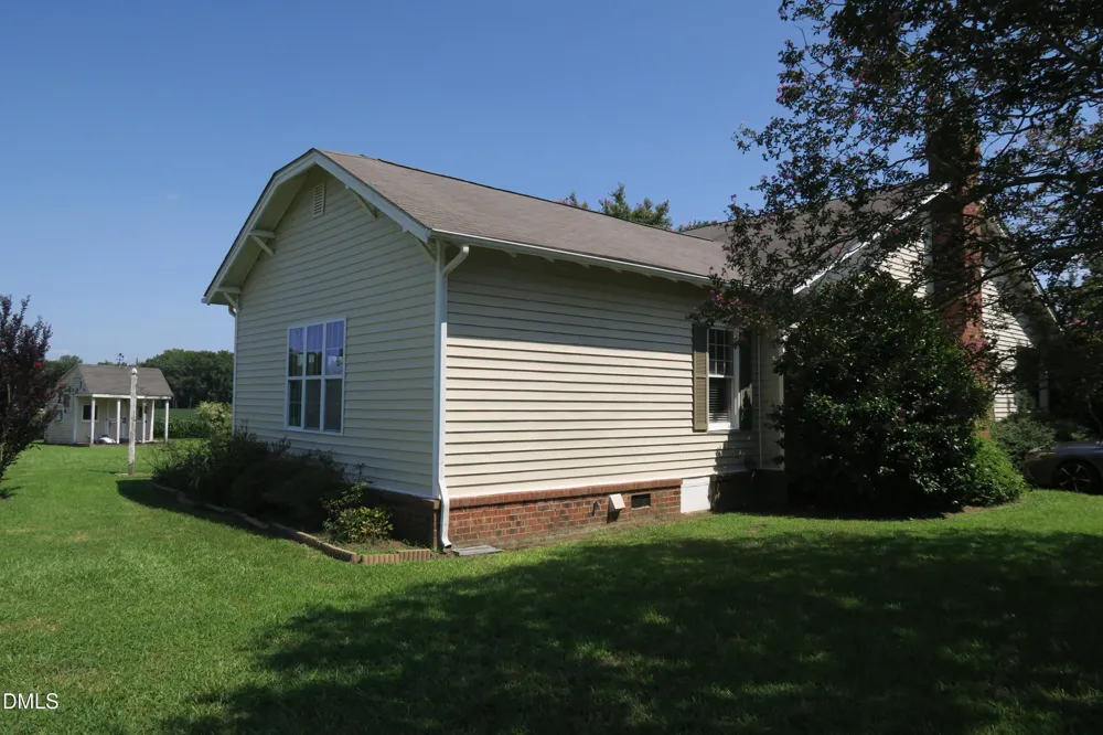 4611 Old Beulah Road Selma, NC 27576