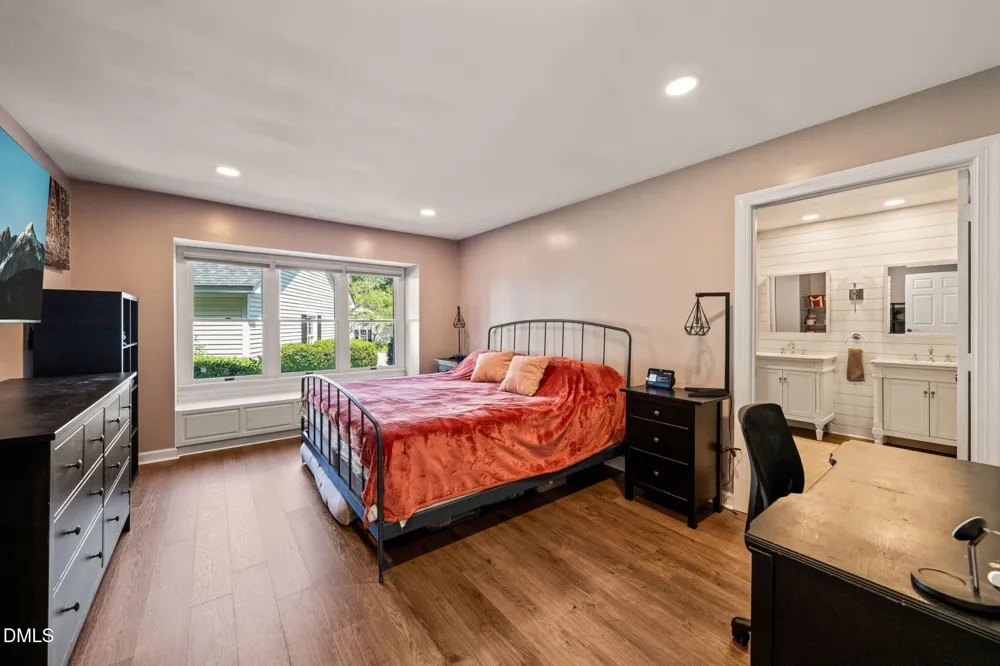 449 Crossvine Close Pittsboro, NC 27312