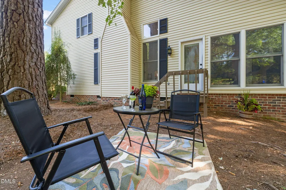 449 Crossvine Close Pittsboro, NC 27312