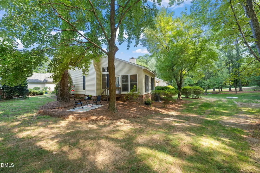 449 Crossvine Close Pittsboro, NC 27312