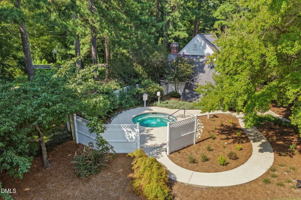 449 Crossvine Close Pittsboro, NC 27312