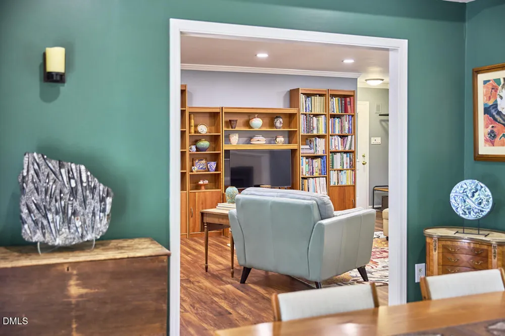 6914 Falconbridge Road Chapel Hill, NC 27517