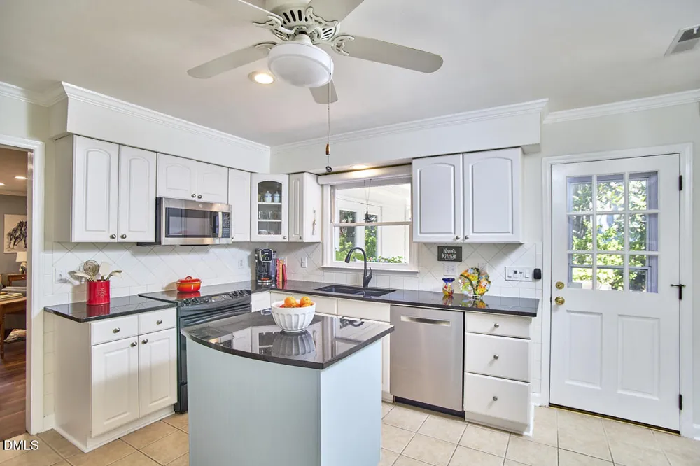 6914 Falconbridge Road Chapel Hill, NC 27517