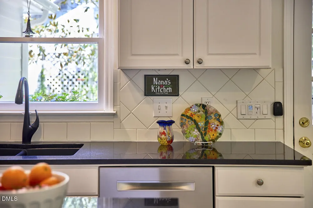 6914 Falconbridge Road Chapel Hill, NC 27517