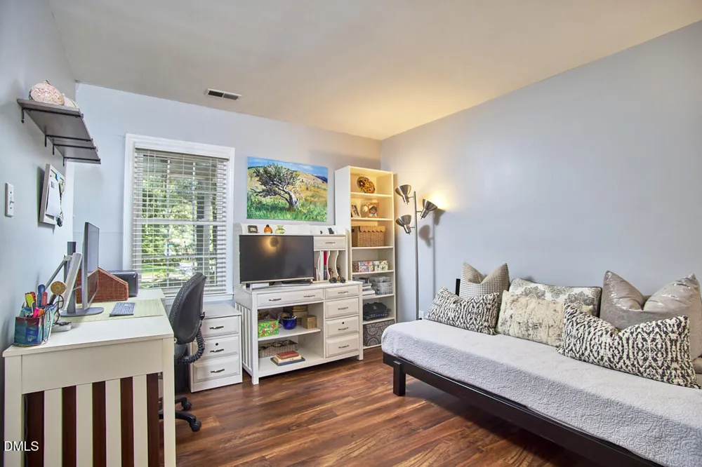 6914 Falconbridge Road Chapel Hill, NC 27517