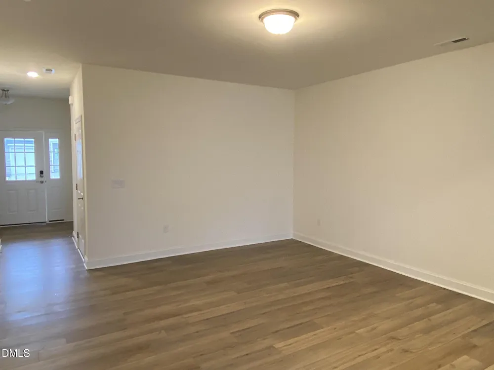 18 Hanging Moss Trail Clayton, NC 27527