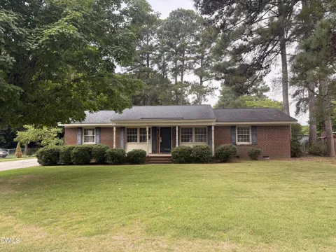 803 W Morris Circle