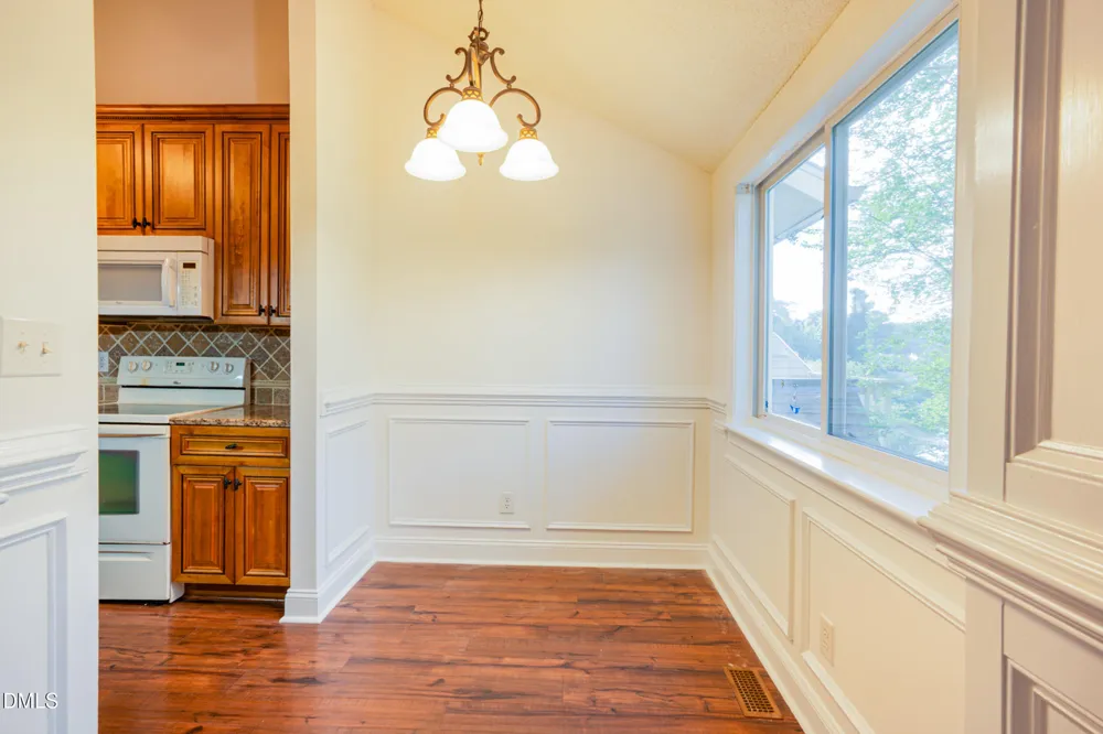 3808 Summerwood Court Raleigh, NC 27613