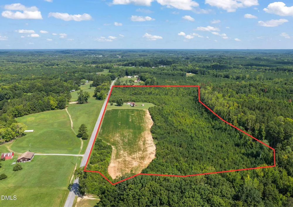 512 Cherry Hill Church Road Buffalo Junction, VA 24529