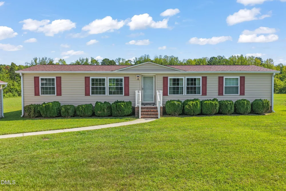 512 Cherry Hill Church Road Buffalo Junction, VA 24529