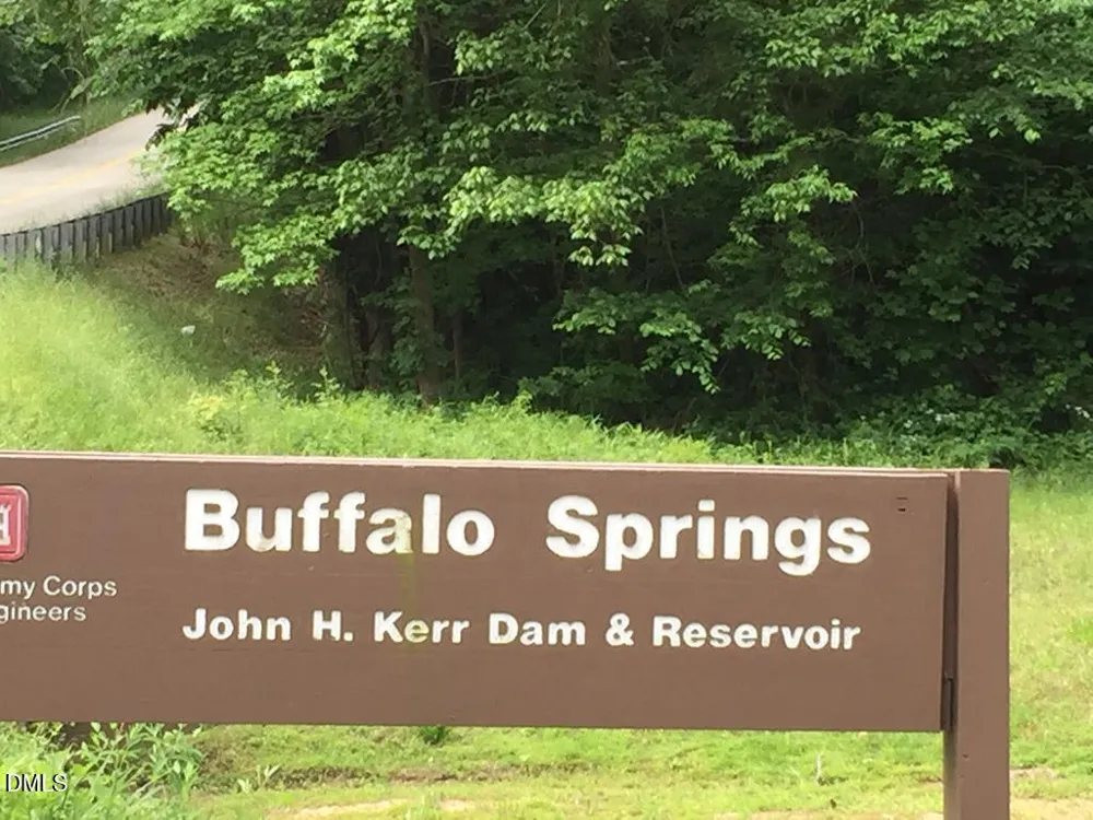 512 Cherry Hill Church Road Buffalo Junction, VA 24529