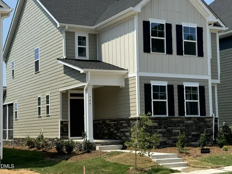744 Longleaf Grove Lane