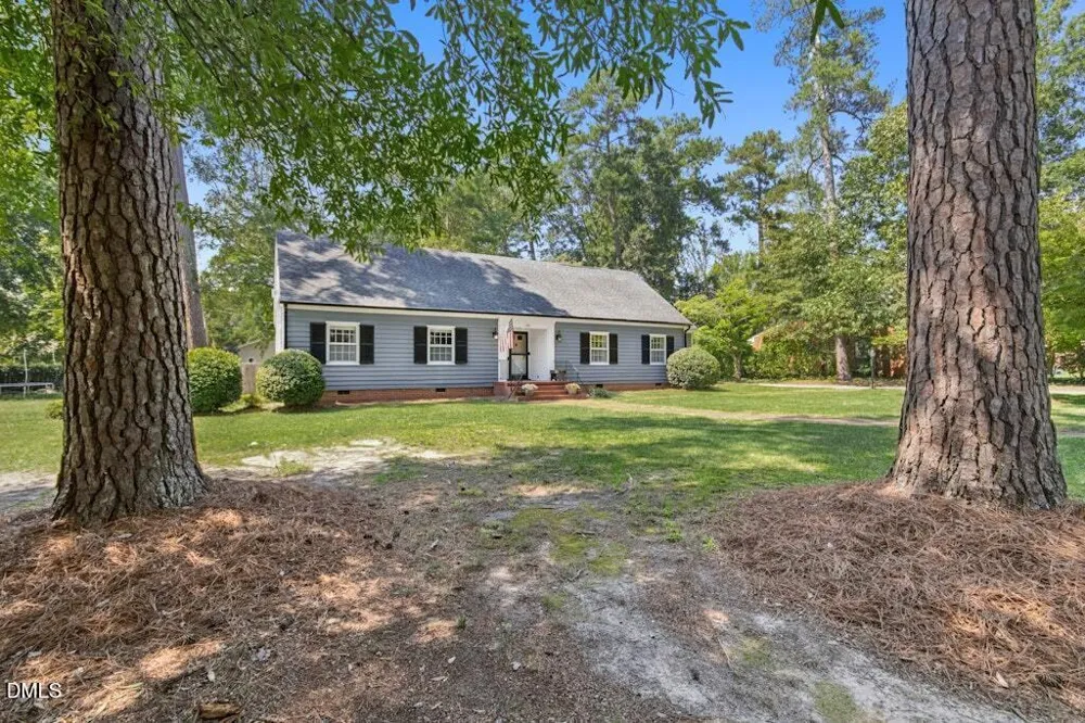 1106 S 1st Street Smithfield, NC 27577