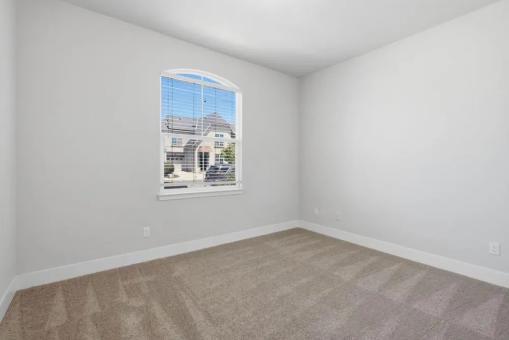 1631 Panorama Drive Hollister, CA 95023
