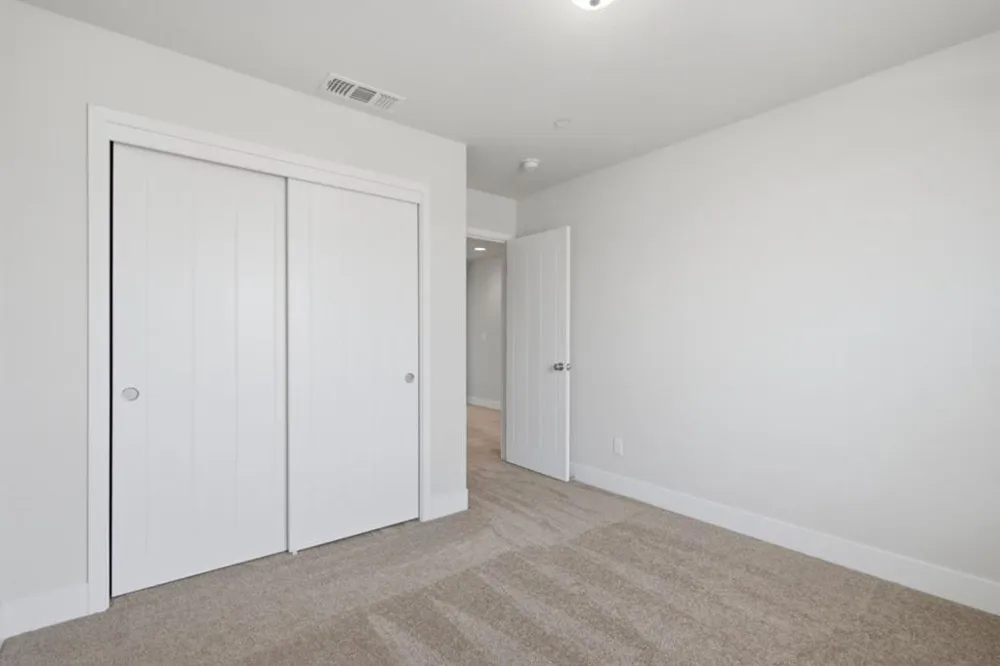 1631 Panorama Drive Hollister, CA 95023