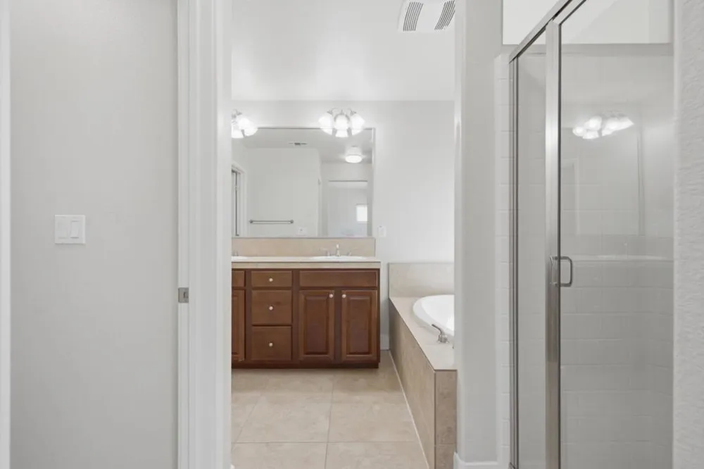 1631 Panorama Drive Hollister, CA 95023