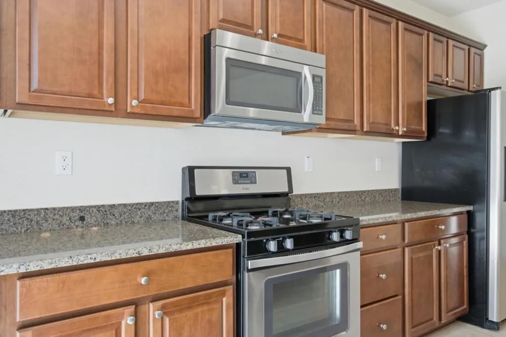 1631 Panorama Drive Hollister, CA 95023