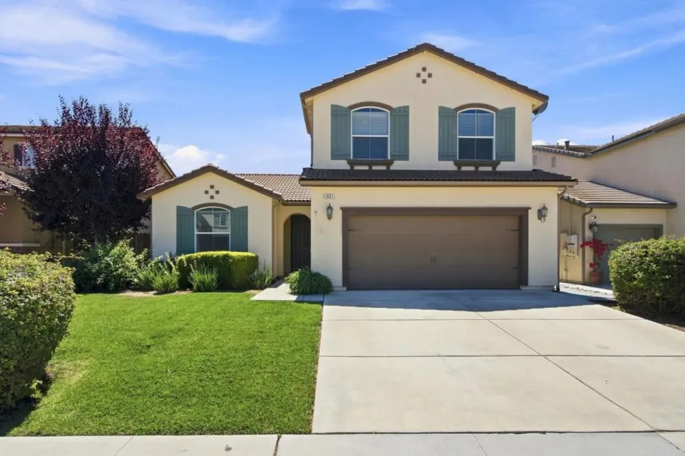 1631 Panorama Drive Hollister, CA 95023