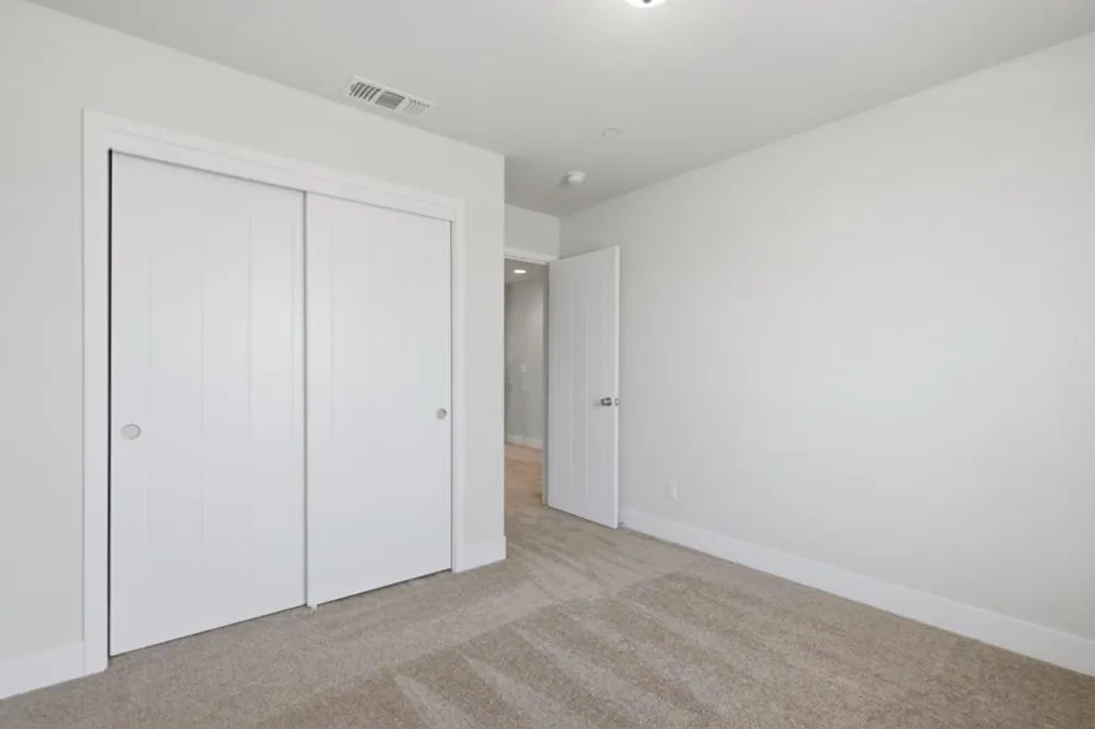 1631 Panorama Drive Hollister, CA 95023