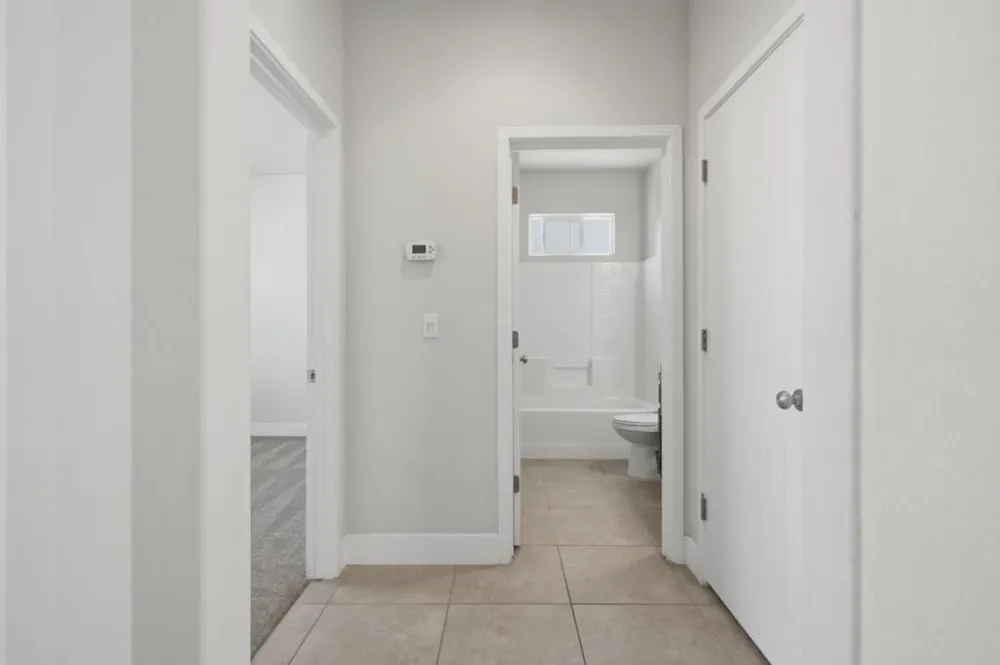 1631 Panorama Drive Hollister, CA 95023