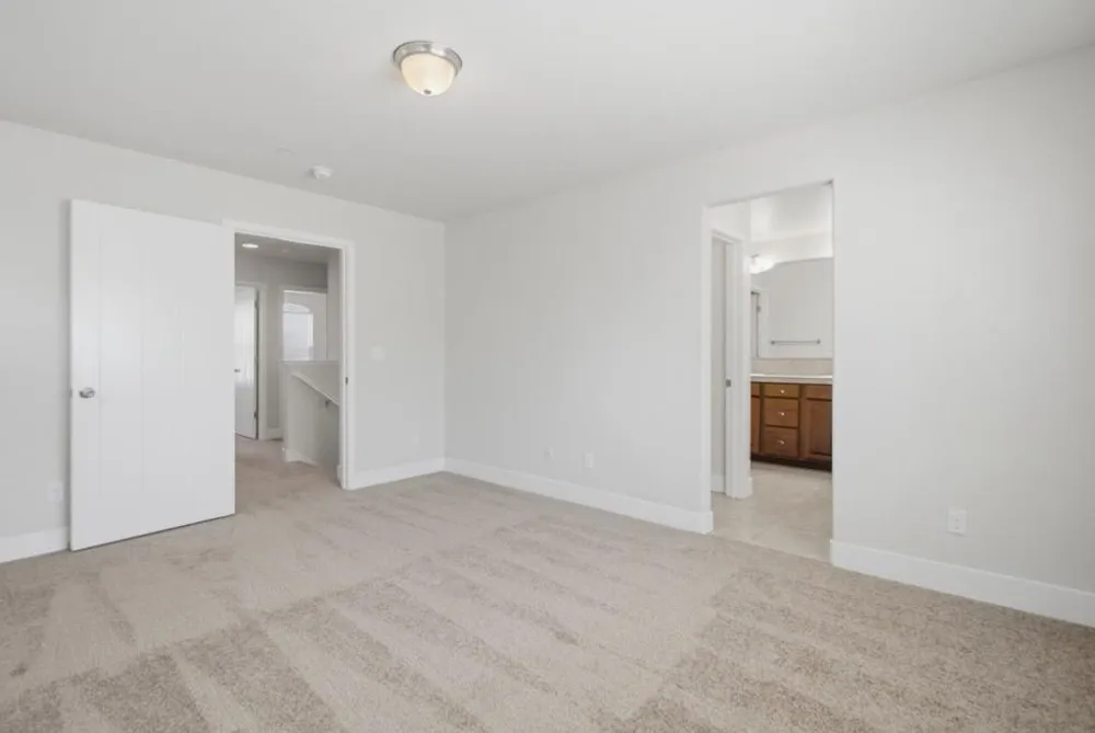 1631 Panorama Drive Hollister, CA 95023