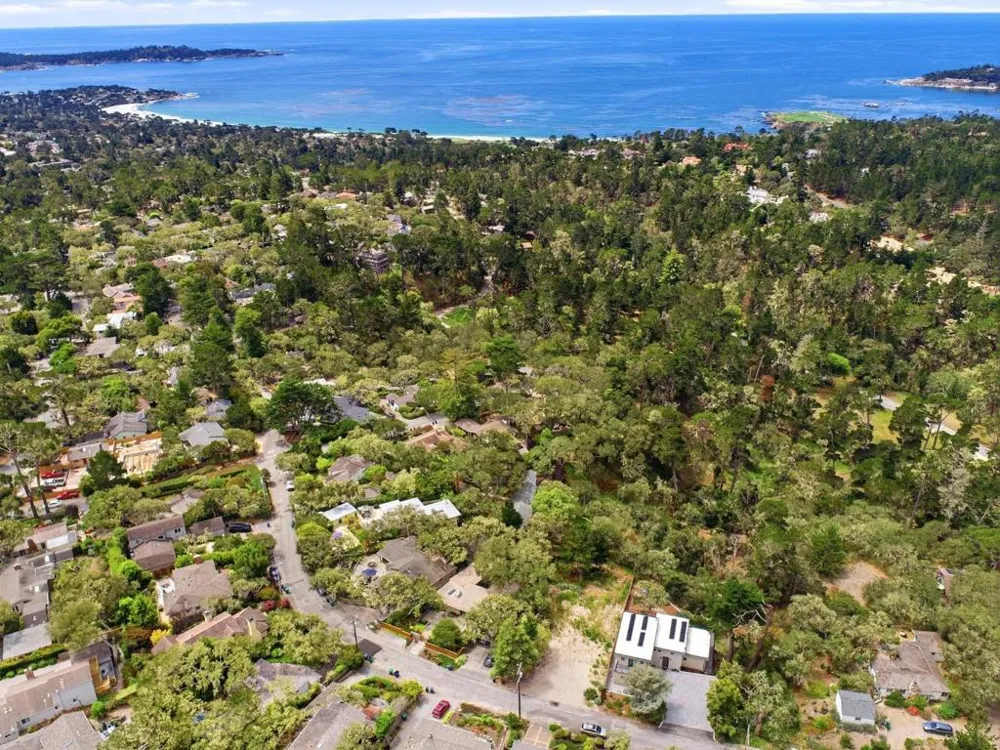 24424 San Juan Road Carmel, CA 93923