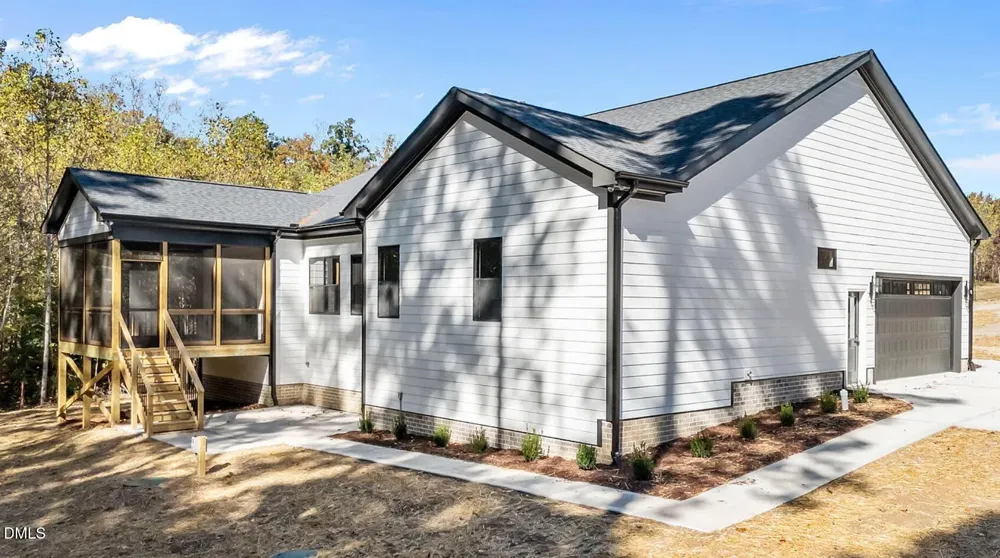 162 Stonewood Loop Lane Henderson, NC 27537