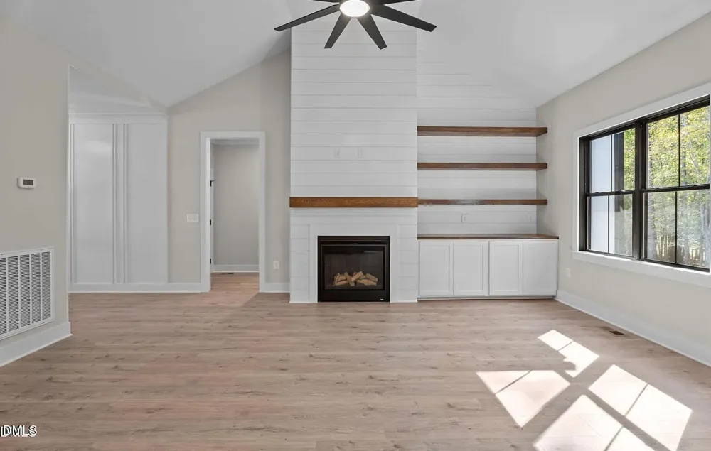 162 Stonewood Loop Lane Henderson, NC 27537