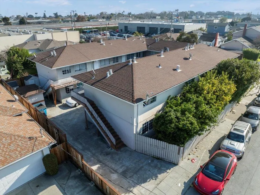 1101 Tilton Avenue San Mateo, CA 94401