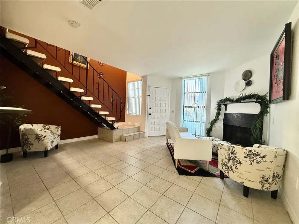 1415 Everton Place Riverside, CA 92507