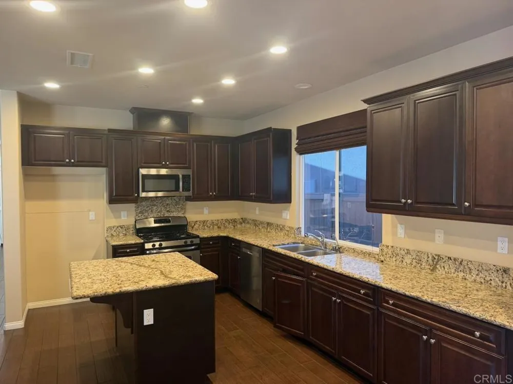 790 Arbor Glen Lane Vista, CA 92081