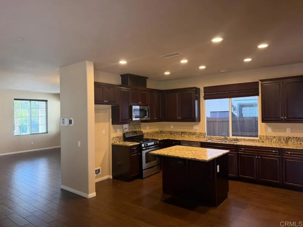 790 Arbor Glen Lane Vista, CA 92081