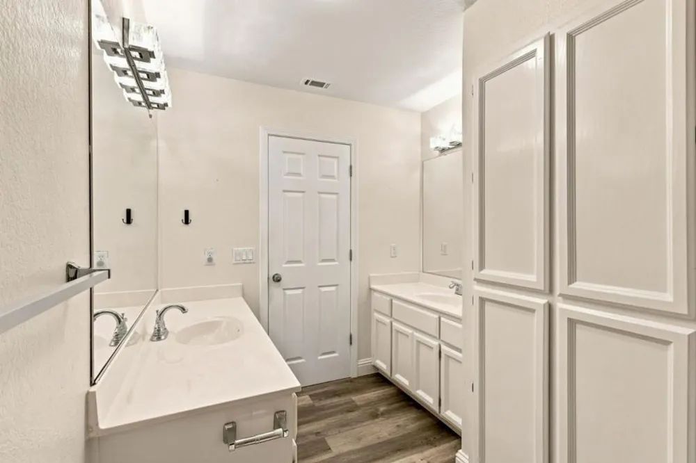 8947 Giant Panda Drive Sacramento, CA 95829