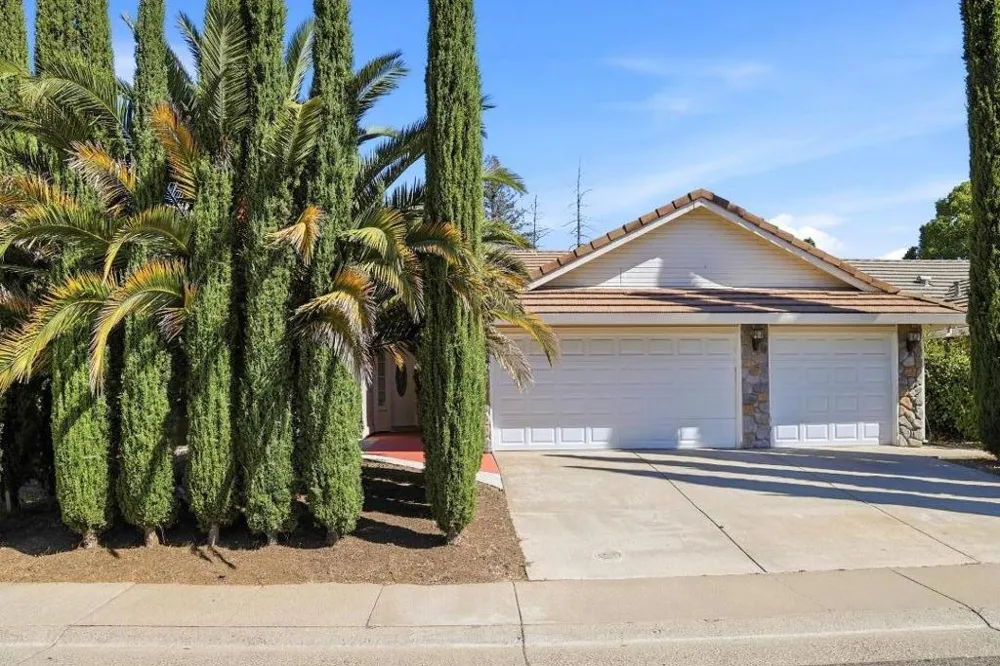 8947 Giant Panda Drive Sacramento, CA 95829