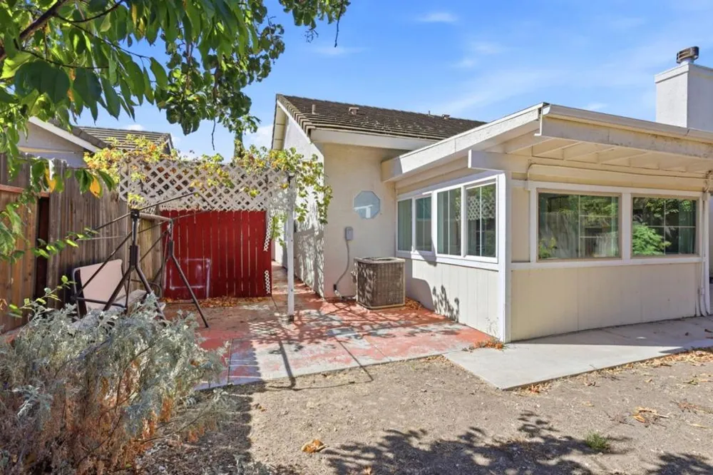 8947 Giant Panda Drive Sacramento, CA 95829