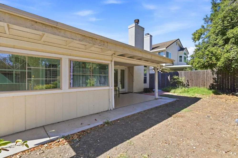 8947 Giant Panda Drive Sacramento, CA 95829
