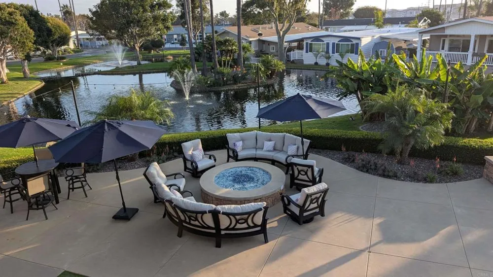 7315 San Luis Street Carlsbad, CA 92011
