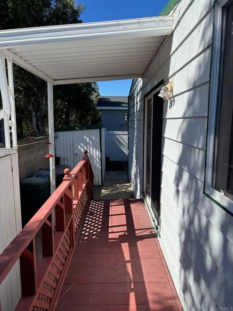 7315 San Luis Street Carlsbad, CA 92011
