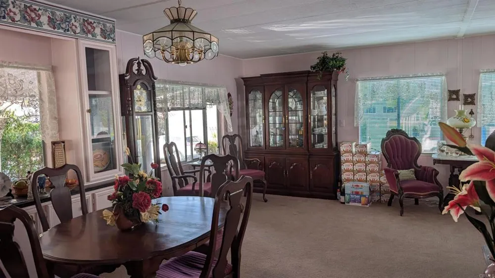 7315 San Luis Street Carlsbad, CA 92011