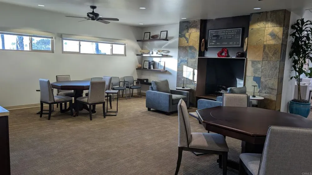 7315 San Luis Street Carlsbad, CA 92011