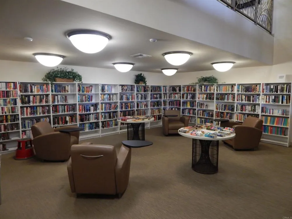 7315 San Luis Street Carlsbad, CA 92011