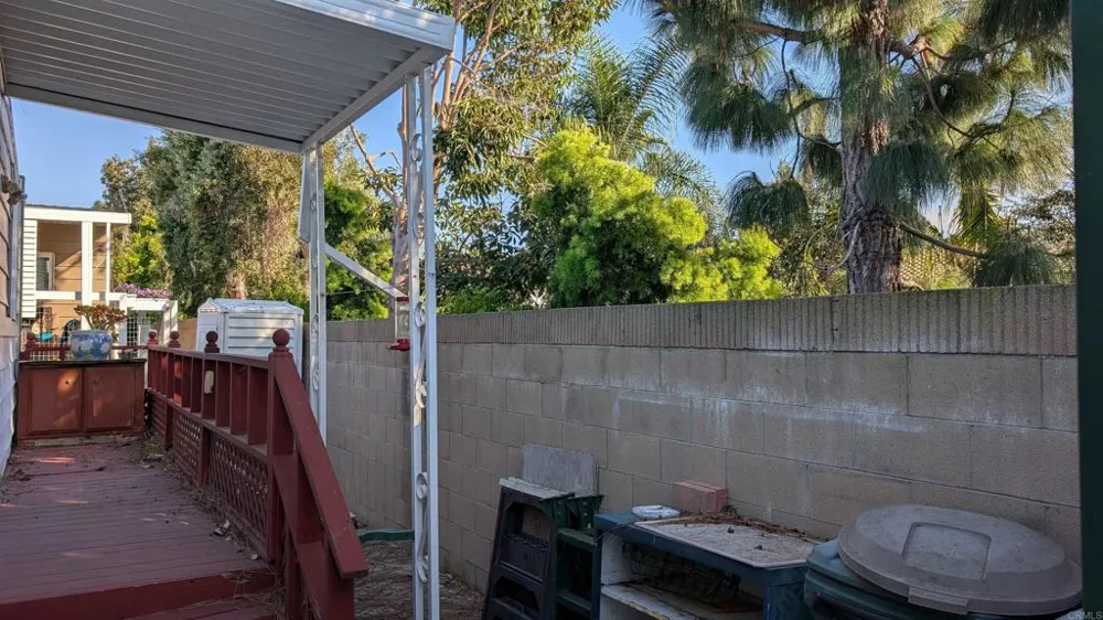 7315 San Luis Street Carlsbad, CA 92011