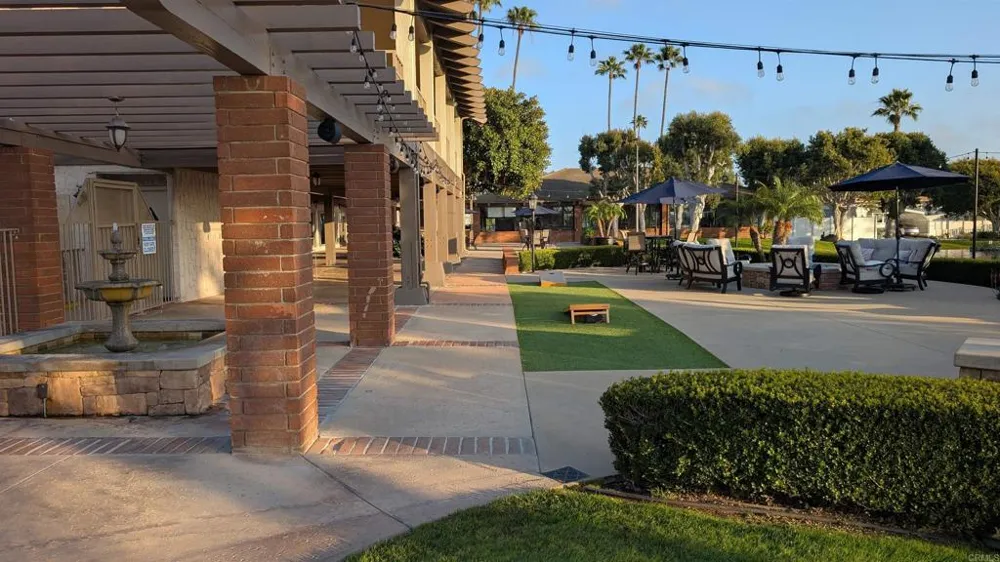 7315 San Luis Street Carlsbad, CA 92011