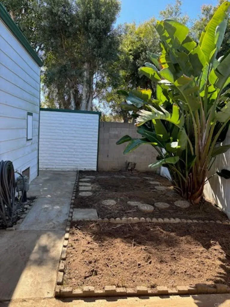 7315 San Luis Street Carlsbad, CA 92011