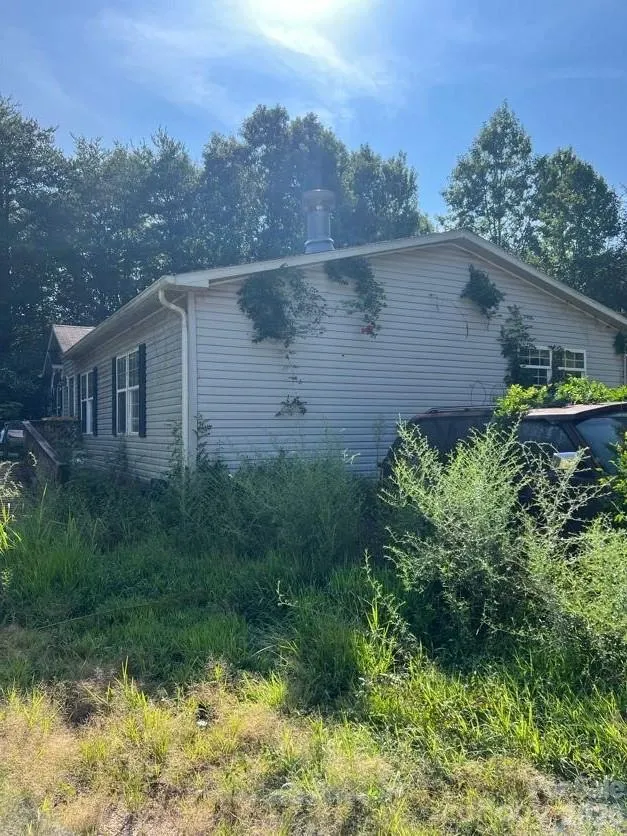 366 Shires Road Ellenboro, NC 28040