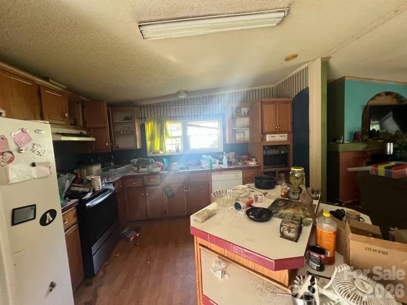 366 Shires Road Ellenboro, NC 28040